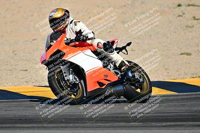 media/Mar-25-2024-Moto Forza (Mon) [[8d4319bd68]]/4-Novice Group/Session 1 (Turns 9 and 10)/